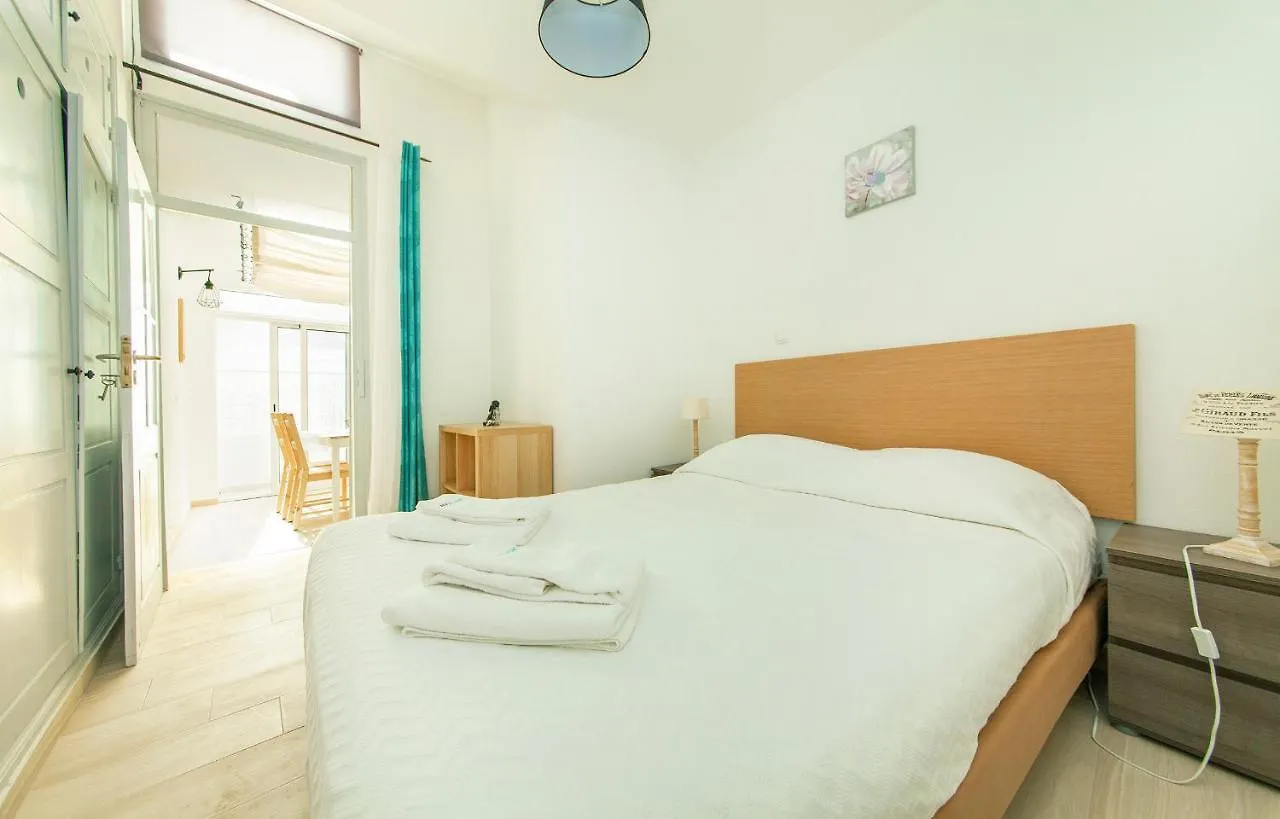 A46 - Oliveira Downtown Apartment Lagos 0*,