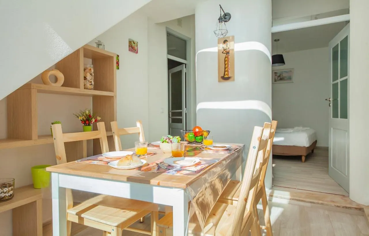 A46 - Oliveira Downtown Apartment Lagos