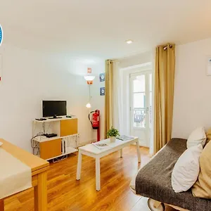 https://rent4rest-bairro-alto-charming-1bd-apartment.hotels-lisbon-portugal.com