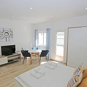 Apartment Casa Da Flor In, Lagos