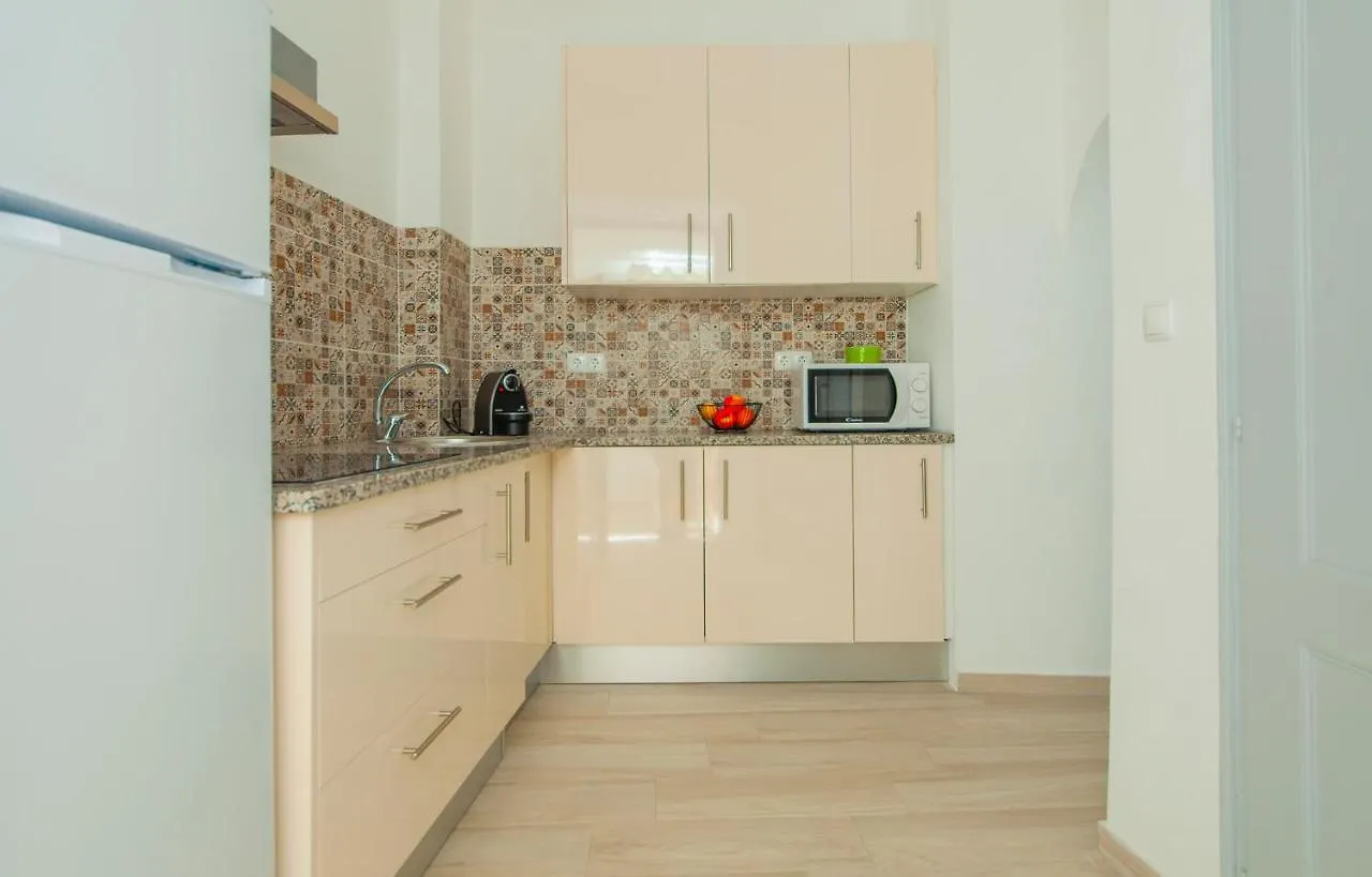 A46 - Oliveira Downtown Apartment Lagos